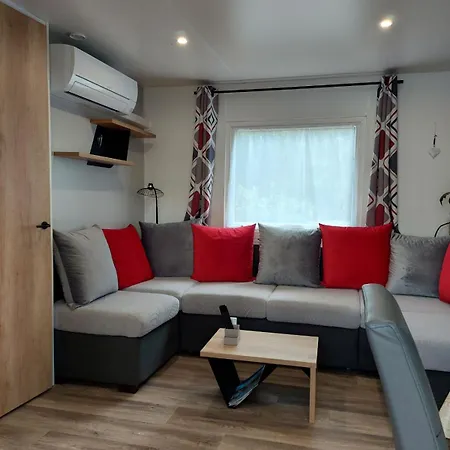 Mobil-Home Spacieux Et Confortable Avec Terrasse Bien Exposee Marcilly-sur-Eure Exterior foto