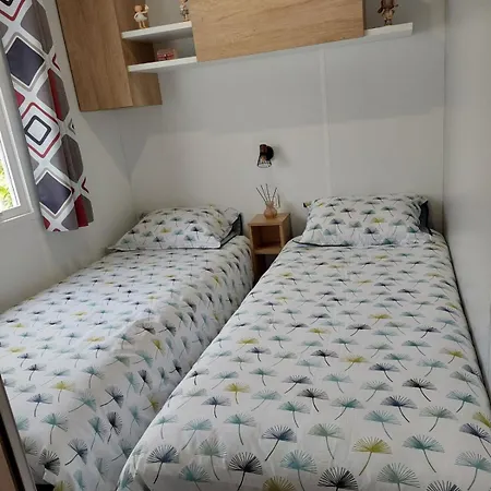Mobil-Home Spacieux Et Confortable Avec Terrasse Bien Exposee Marcilly-sur-Eure Exterior foto