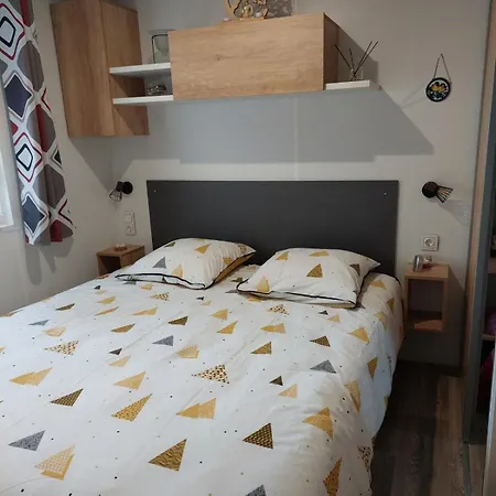 Mobil-Home Spacieux Et Confortable Avec Terrasse Bien Exposee Marcilly-sur-Eure Exterior foto