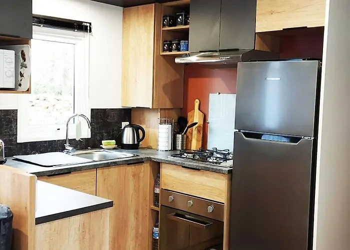 Mobil-Home Spacieux Et Confortable Avec Terrasse Bien Exposee