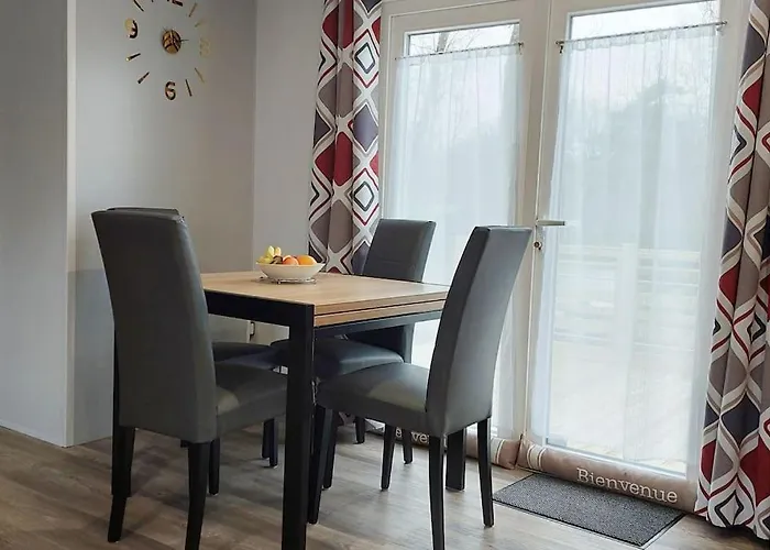 Mobil-Home Spacieux Et Confortable Avec Terrasse Bien Exposee